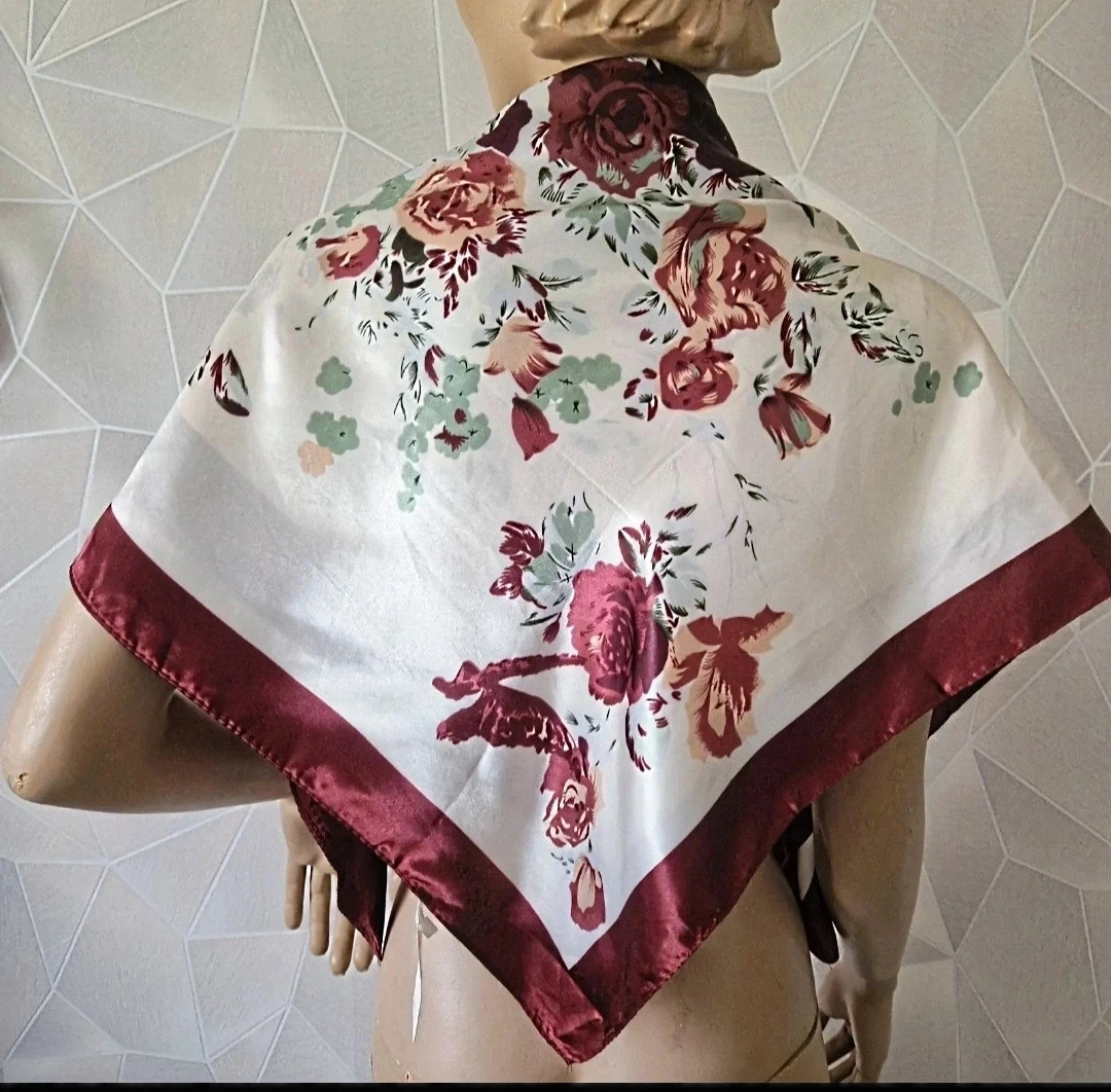 Sjaal van zijde 90x90 cm – photo 2